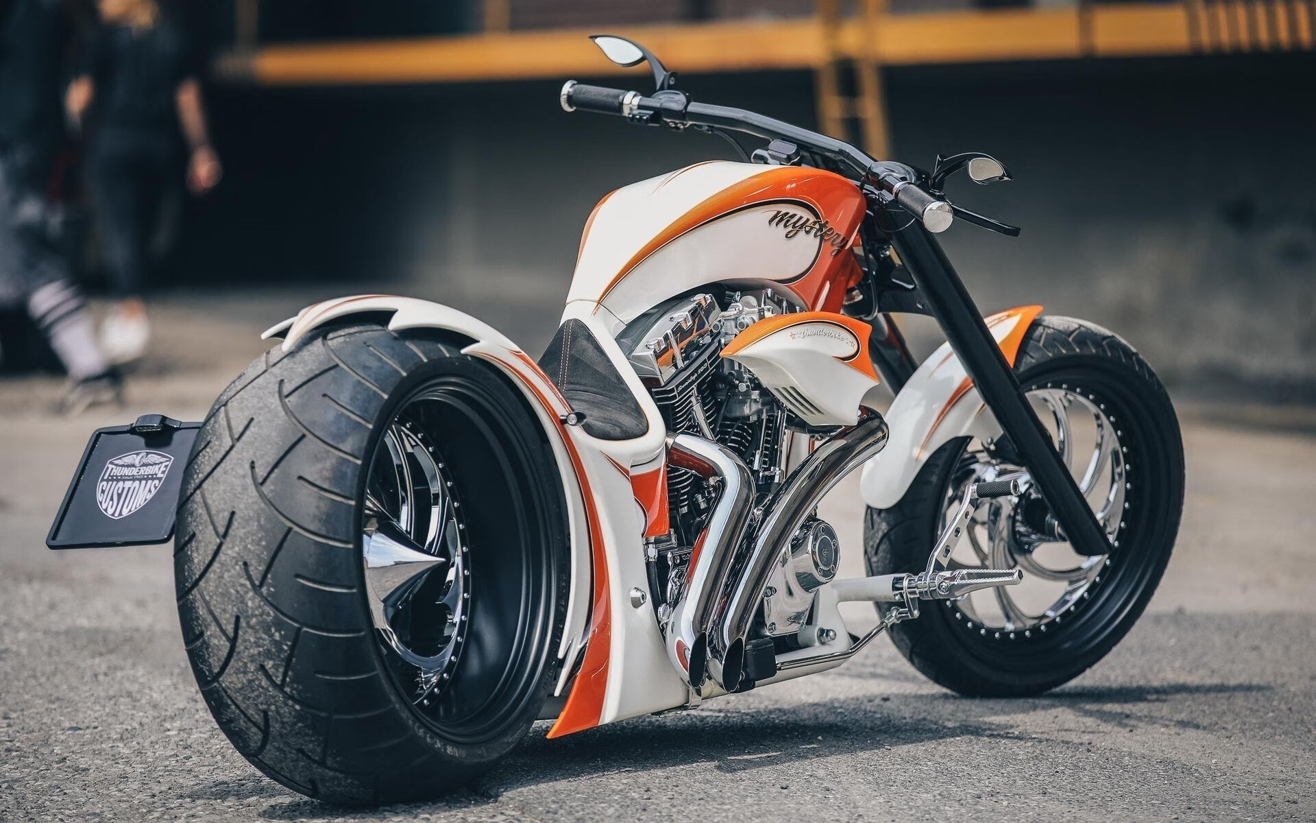 雷霆大胜森林狼,系列赛焦点战中亚历山大三分雨不断,雷霆续约亚历山大