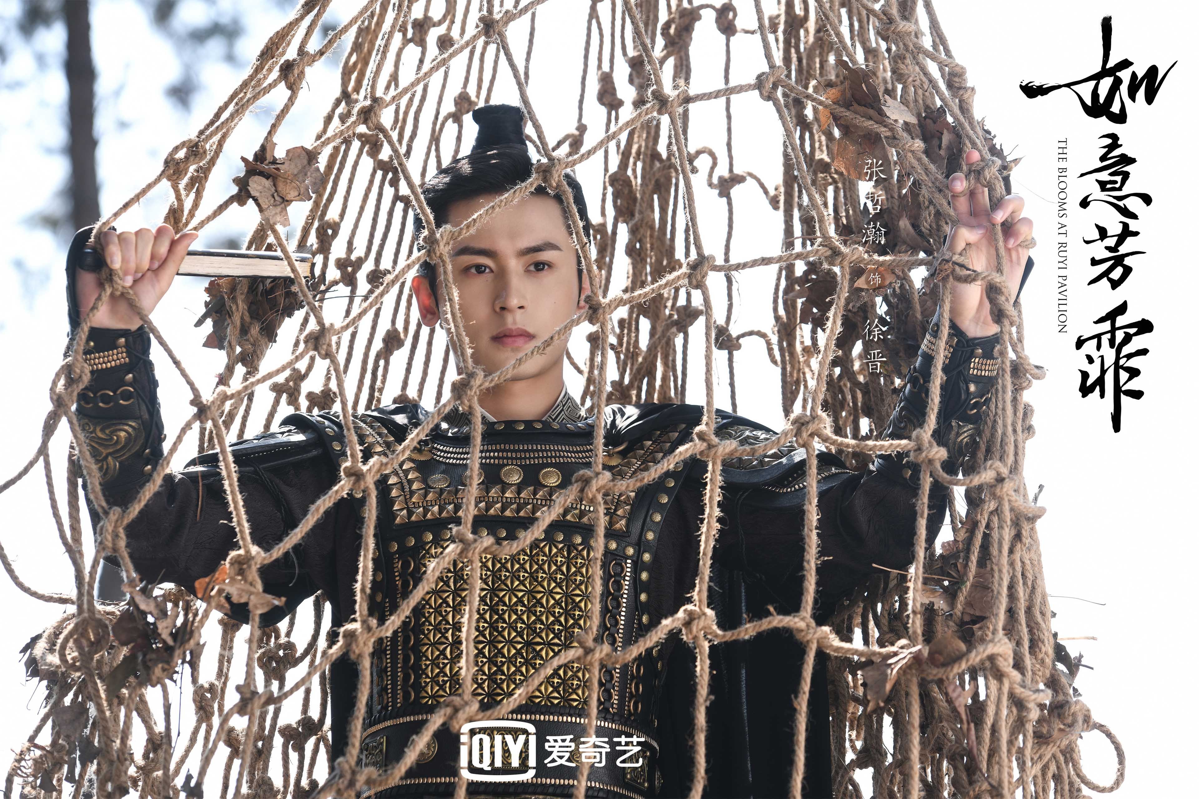 九游娱乐-亚特兰大三中场组合展现高度默契，亚特兰大中锋